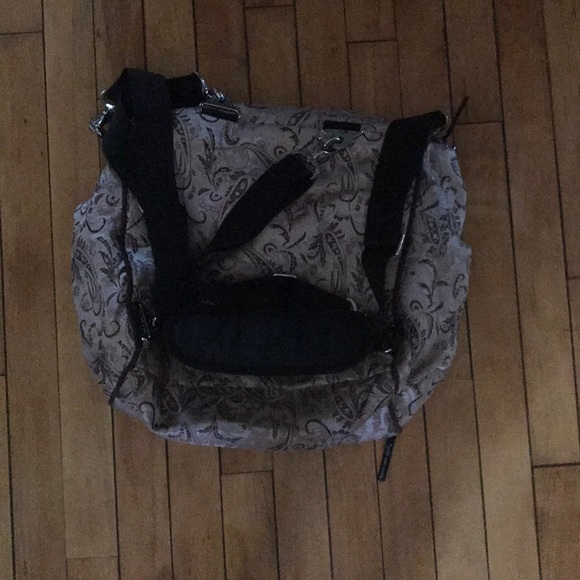 Sold - Picture 3 of 7